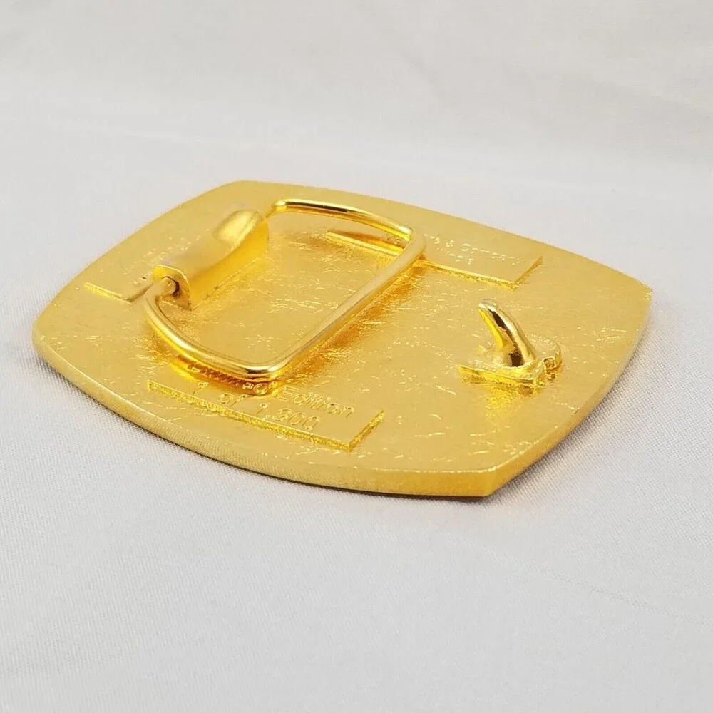 John Deere Engine Parts Sales Master 1995‎ Belt Buckle Gold Tone Tractor